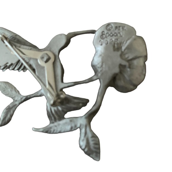 Vintage Hummingbird Brooch Pewter Flower Pin Signed Spoon 3825 Figural Bird 3” - Picture 5 of 10